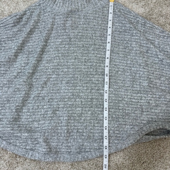 Anthropologie Pilcro Cropped Blouse S Grey Ribbed Mock Neck Drop Shoulder Ribbed - Picture 8 of 9